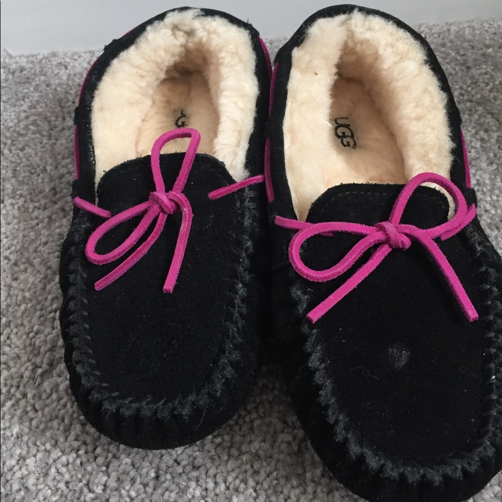 Kids UGG slippers Sz 1
